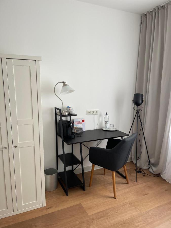 Max Hotel Duesseldorf Self-Check-In エクステリア 写真