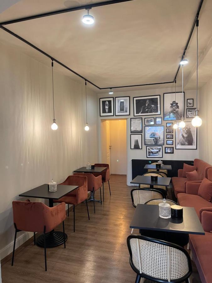 Max Hotel Duesseldorf Self-Check-In エクステリア 写真