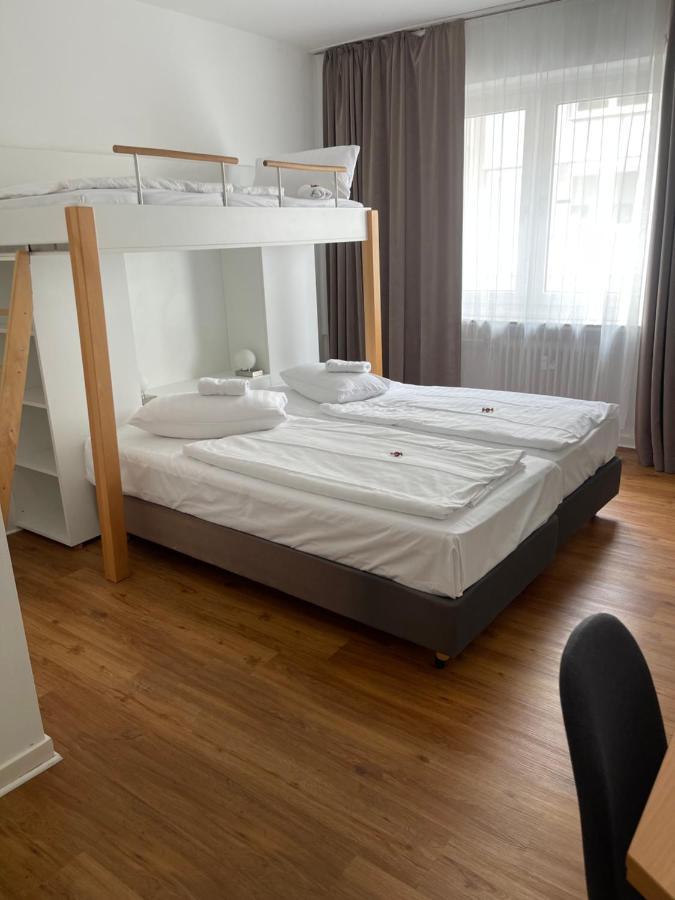 Max Hotel Duesseldorf Self-Check-In エクステリア 写真